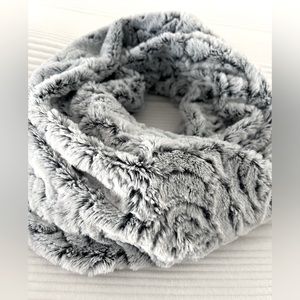 Infinity Fur Scarf